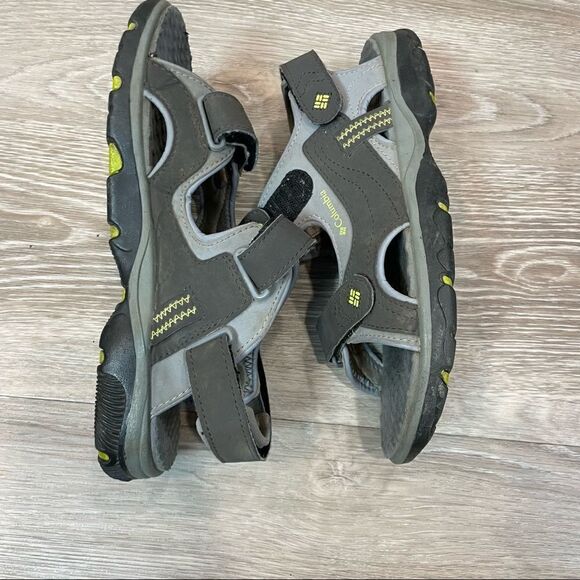 Columbia Castlerock Gray Sandals - Picture 2 of 8